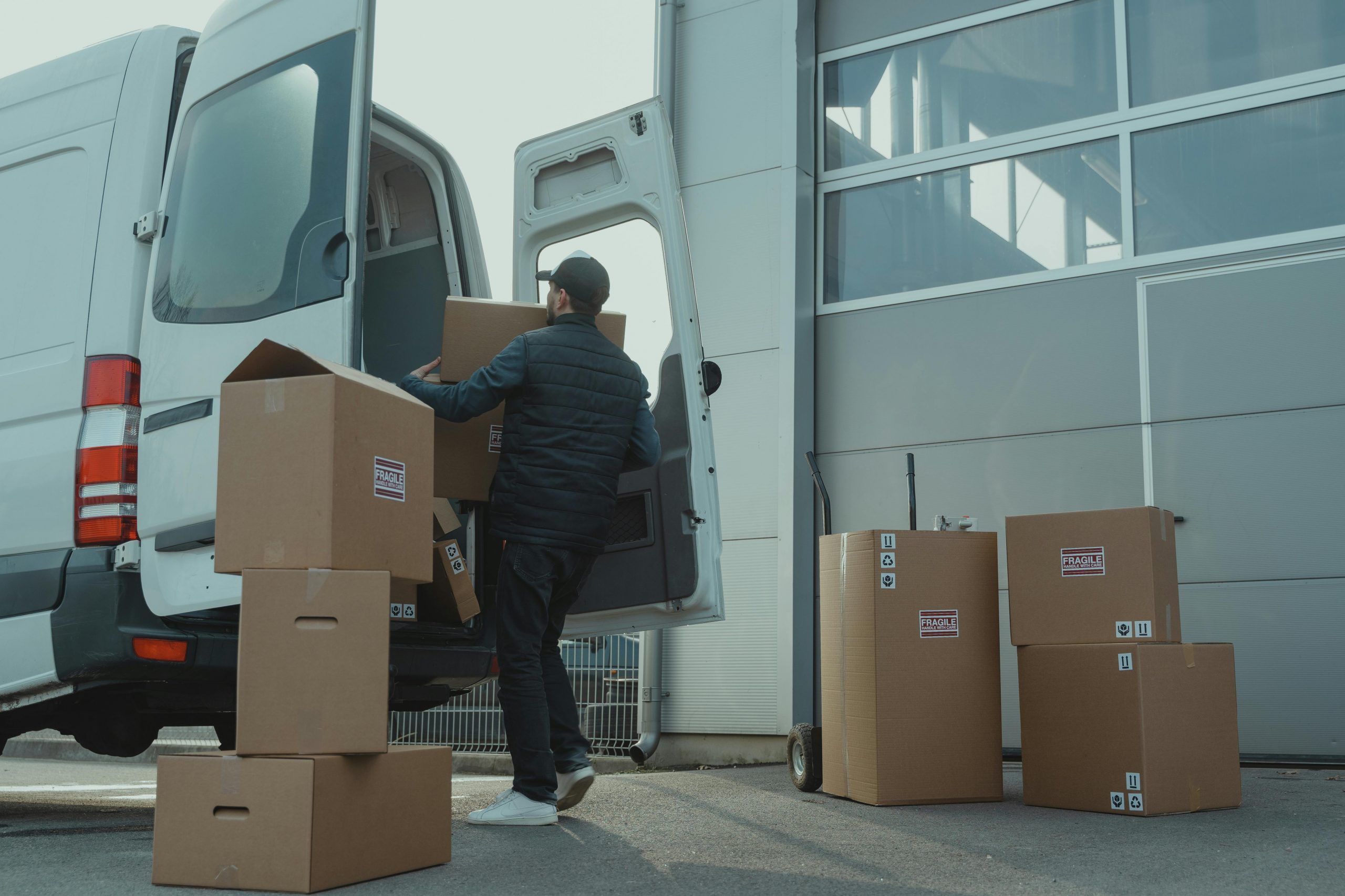 Umzugsboxen für einen sicheren Transport von Meisterkraft Umzüge