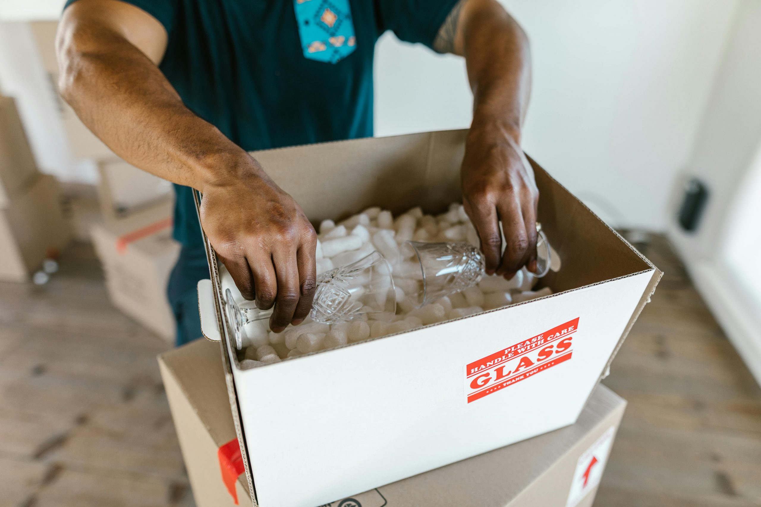 Umzugsboxen für einen sicheren Transport von Meisterkraft Umzüge